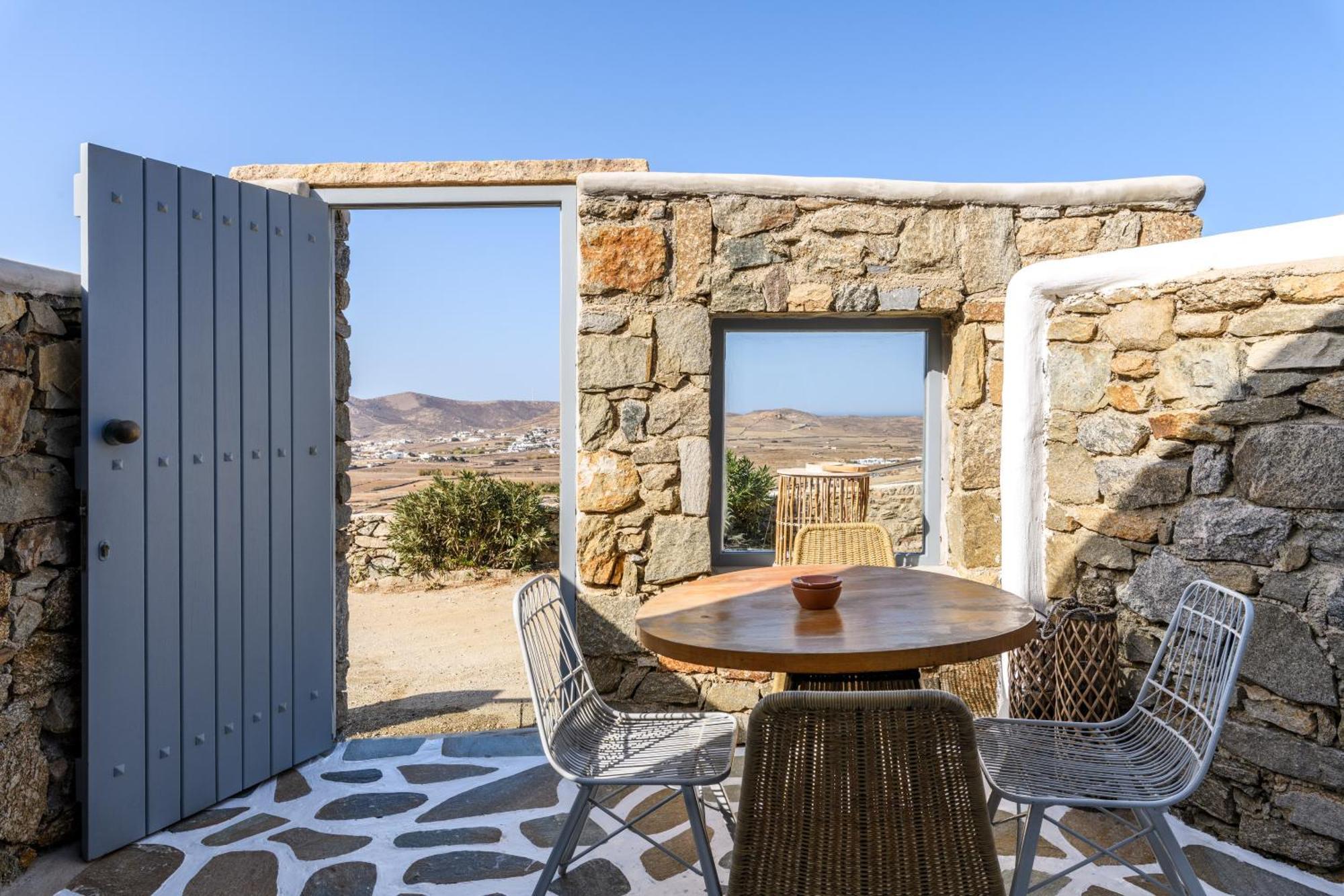 Mykonos Supreme Comfort Suites & Villas Kalafatis Exterior foto